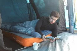 Vango Airbeam Vango Aether Air 450XL Tent (2022) -Vango Store van 2021 lifestyle airbeam earth aether air 450xl lo 26