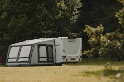 Vango Airbeam Vango Balletto Air 390 Elements Shield Caravan Awning (2023) 4 Vango Airbeam Vango Balletto Air 390 Elements Shield Caravan Awning (2023) -Vango Store van 22 lifestyle balletto shield 390 hi 45 medium